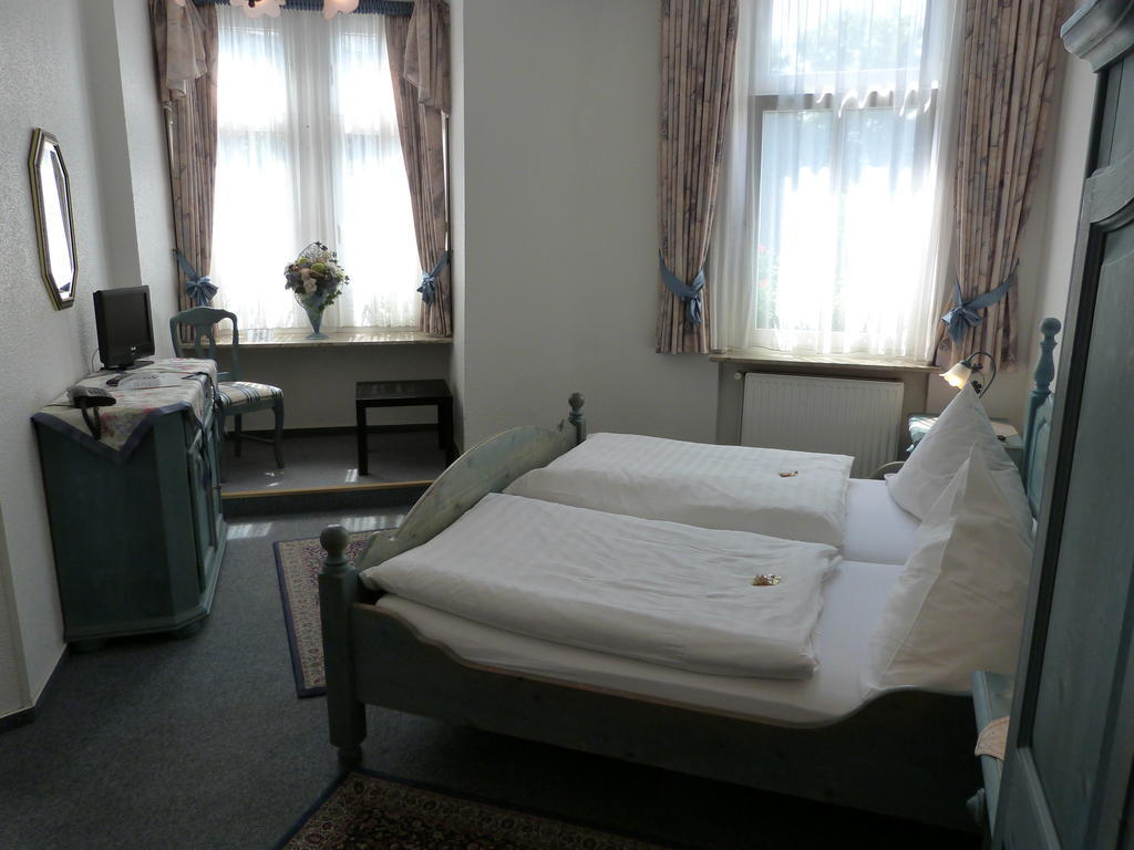 Hotel Jaegerhof Mayen Bilik gambar